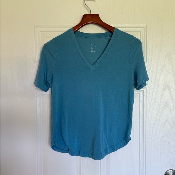 2 for $10 sale: A new day blue v-neck t-shirt rounded hem - small - Picture 1 of 4